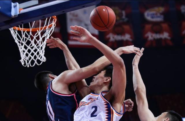 乐竞电竞-关于欧超杯国际比赛日再迎强敌，深圳男篮战术微调，主帅态度——质疑声仍在，赛程密集仍需轮换的信息