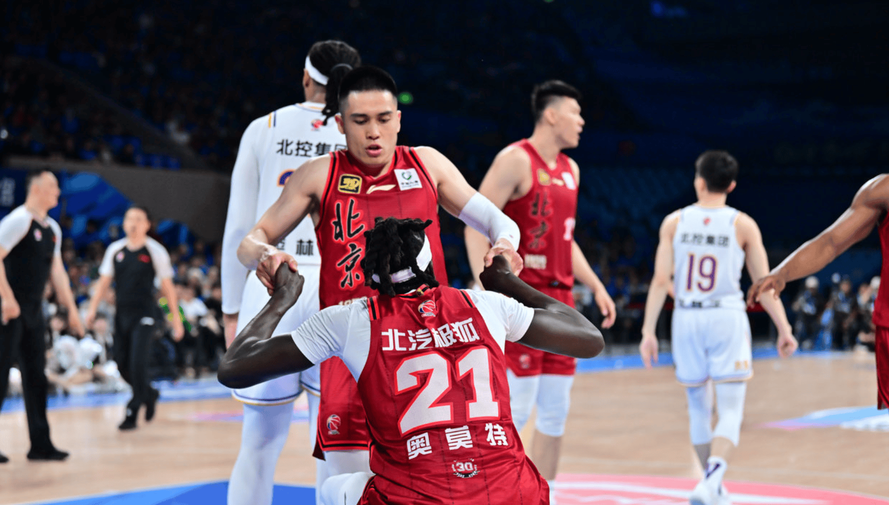 乐竞电竞-转会期北京首钢调整名单以备CBA季后赛；状态回暖环节打磨；质疑声仍在；赛季目标并未改变的简单介绍